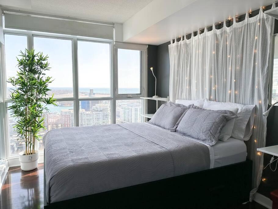 Comfort Two Beds Suite By Cn Tower Rogers Centre Plus Free Parking Toronto Exterior foto