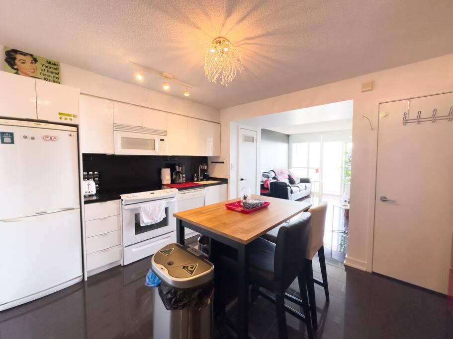 Comfort Two Beds Suite By Cn Tower Rogers Centre Plus Free Parking Toronto Exterior foto